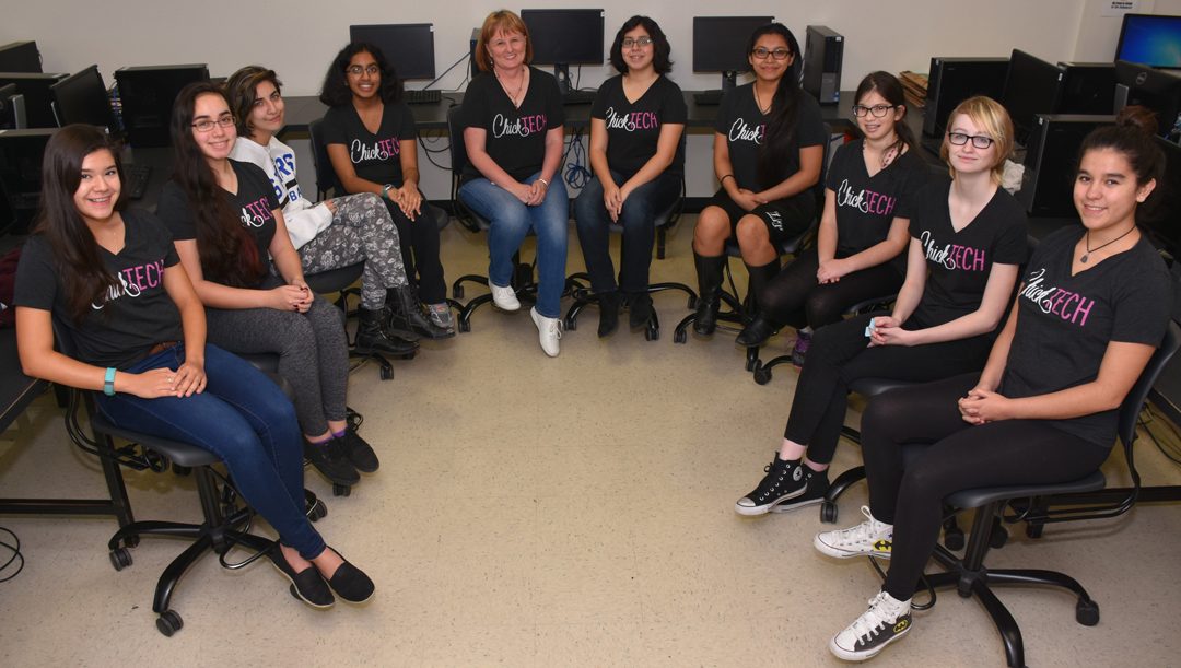 Lake Travis ISD’s ChickTech Program Introduces Girls to Tech Careers